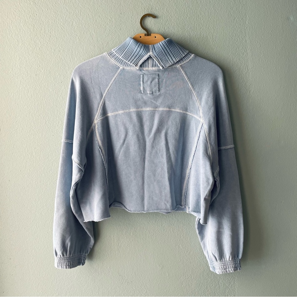 Aerie | New Heights Crop Turtleneck Sweatshirt Blue Cloud Wash - Picture 3 of 6